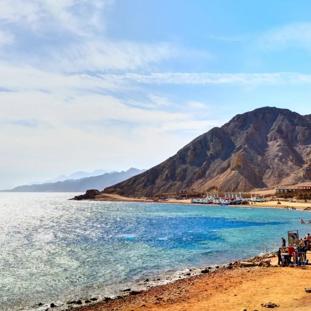 Mountian-red sea