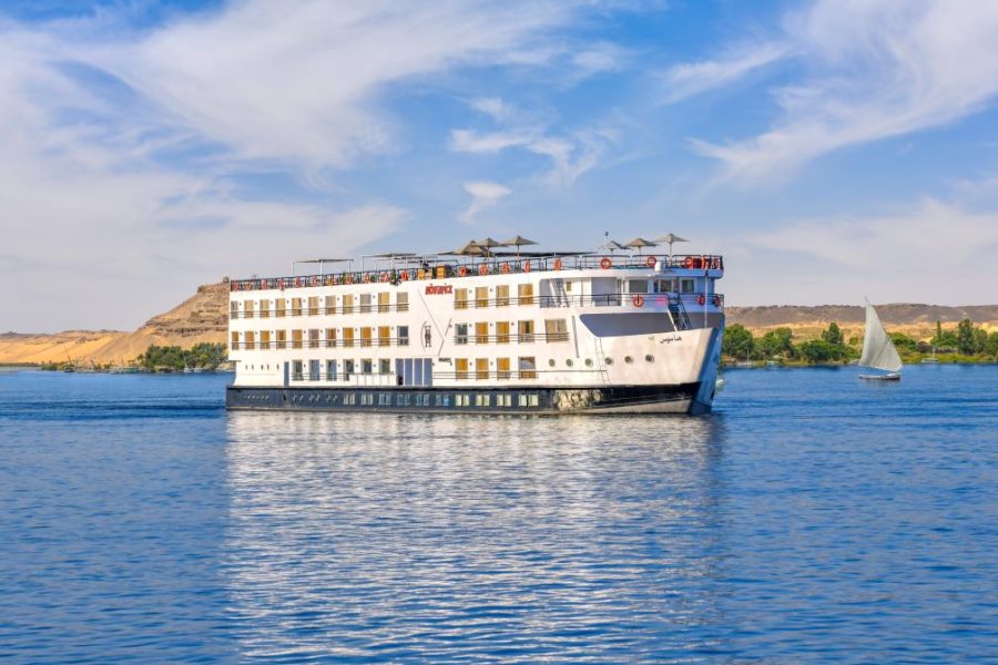 4-Day Aswan to Luxor Nile Cruise on Mövenpick M/S Hamees