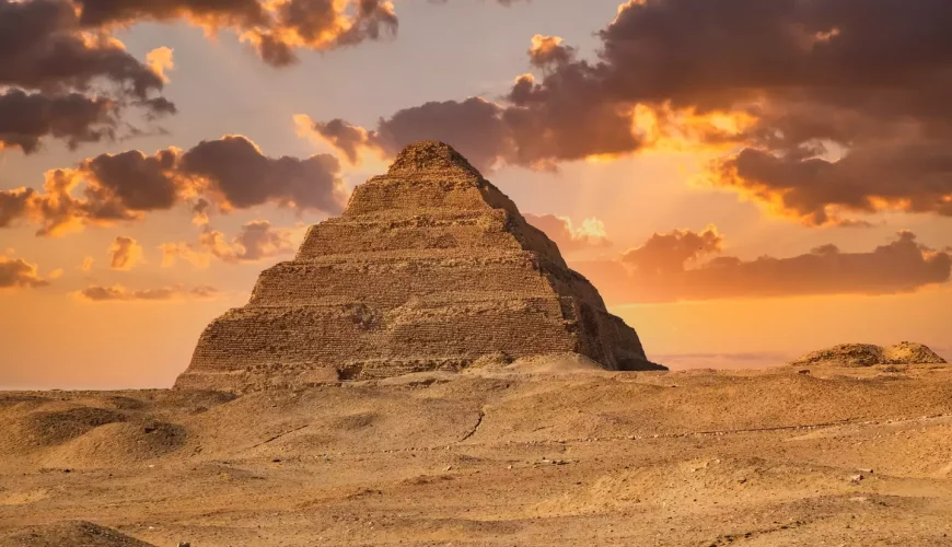 The Layer Pyramid | Egypt’s Mysterious Step Toward Pyramid Evolution 2 The Layer Pyramid | Egypt’s Mysterious Step Toward Pyramid Evolution